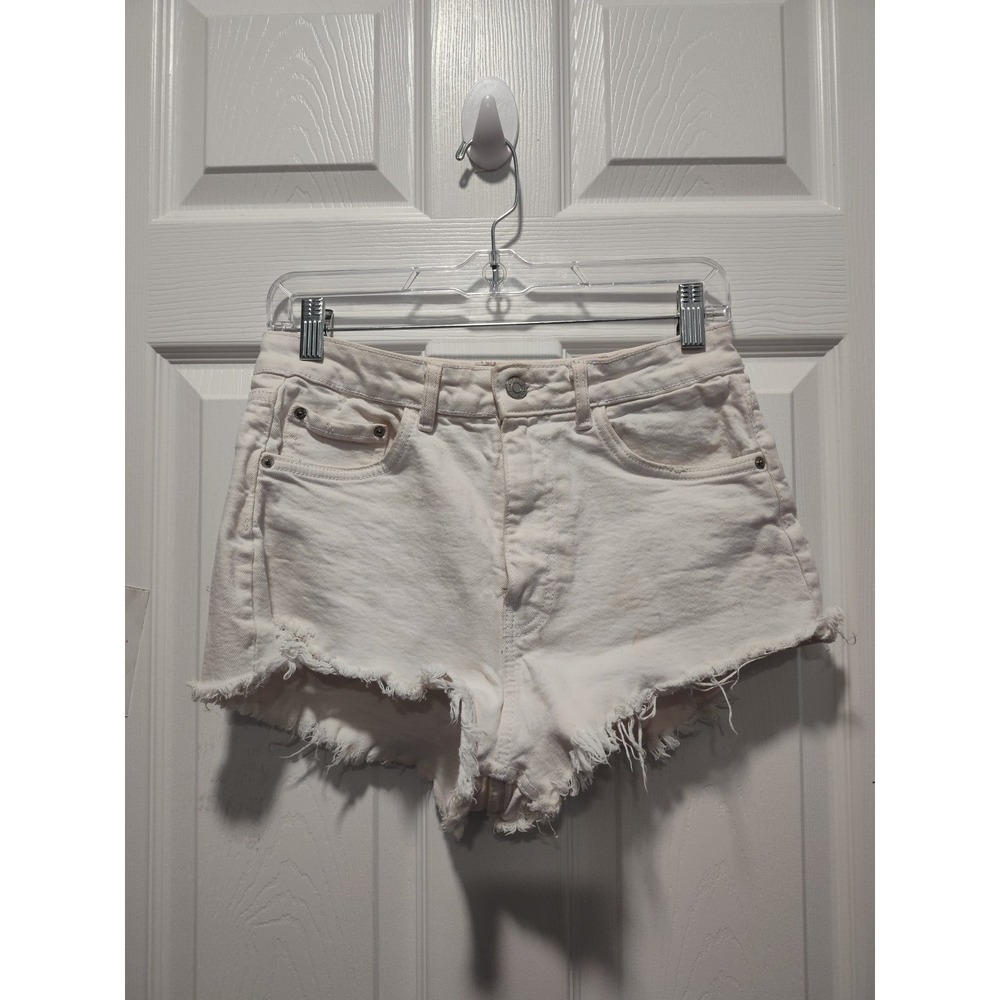 Zara White Distressed Denim Shorts Short/Cut Offs‎ Raw Hem Sz 6 USA
